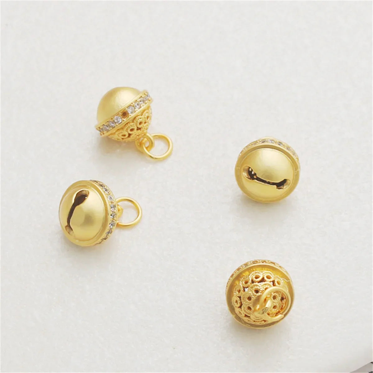 Hot Sale Sexy Gold Color Necklace For Women Pendant Luxury New Clavicle Chain Fashion Jewelly Men Wedding Party Gift Accessories