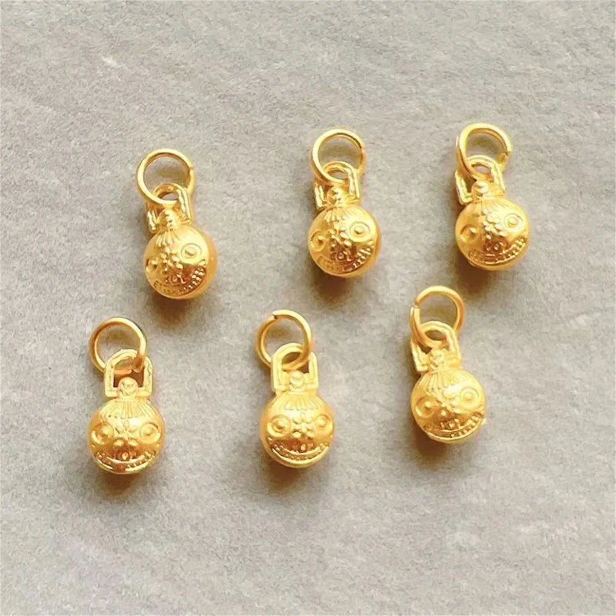 Hot Sale Sexy Gold Color Necklace For Women Pendant Luxury New Clavicle Chain Fashion Jewelly Men Wedding Party Gift Accessories