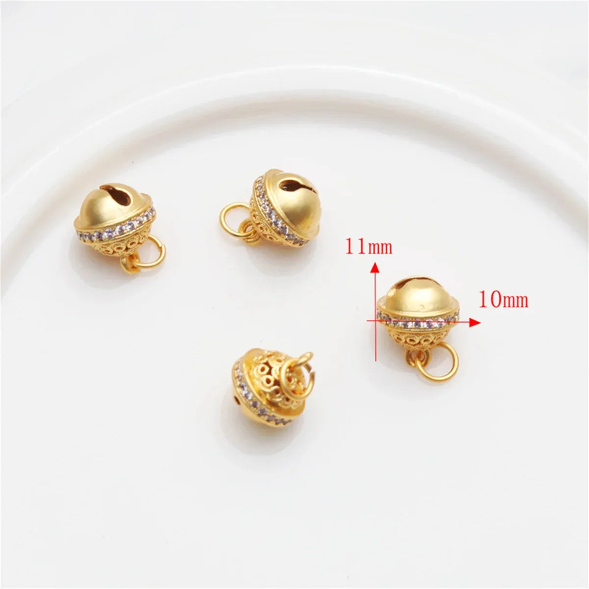 Hot Sale Sexy Gold Color Necklace For Women Pendant Luxury New Clavicle Chain Fashion Jewelly Men Wedding Party Gift Accessories