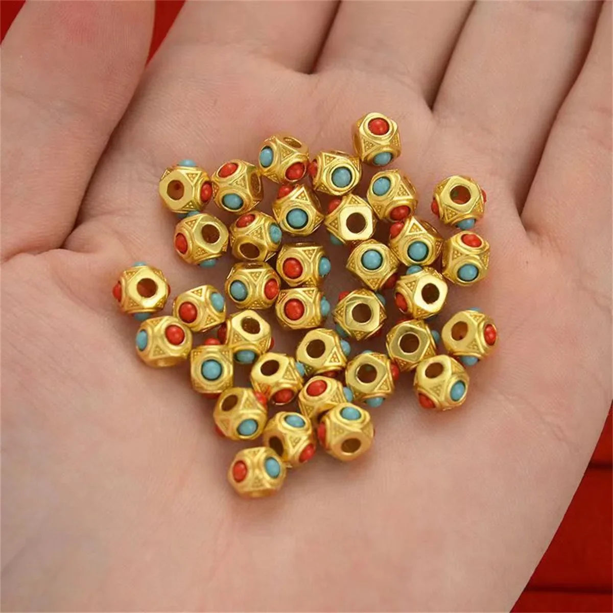 Hot Sale Sexy Gold Color Necklace For Women Pendant Luxury New Clavicle Chain Fashion Jewelly Men Wedding Party Gift Accessories